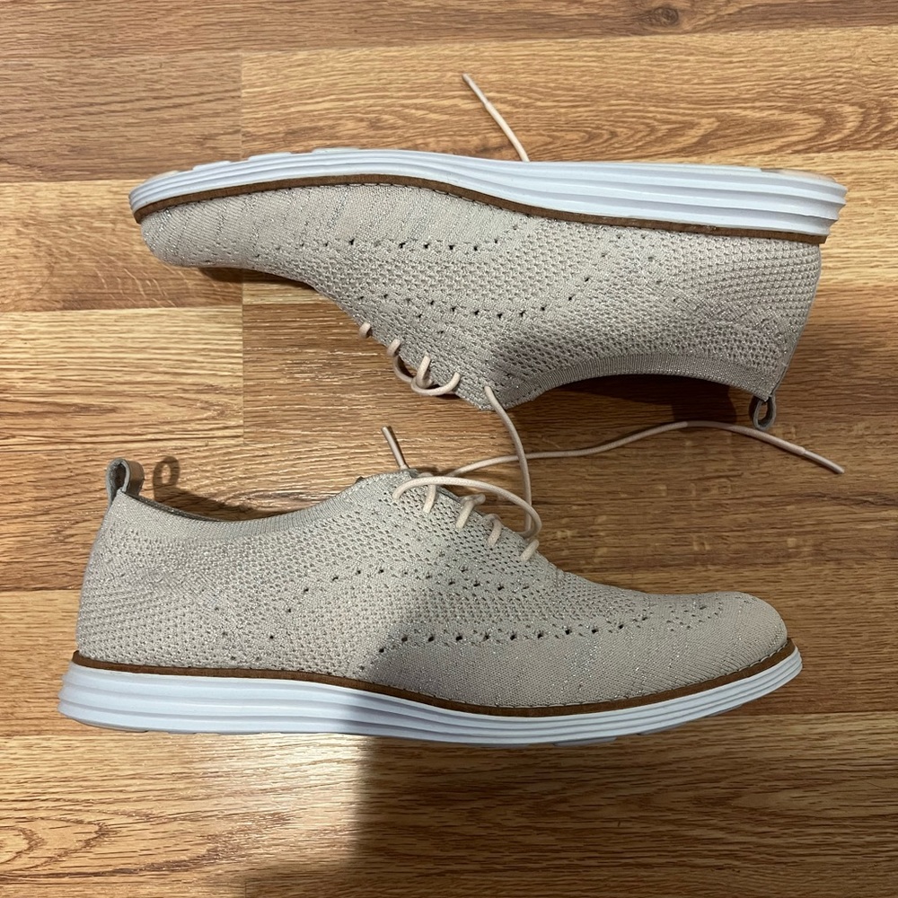 Cole Haan Original Grand Oxfords. Size 10. - Picture 3 of 4
